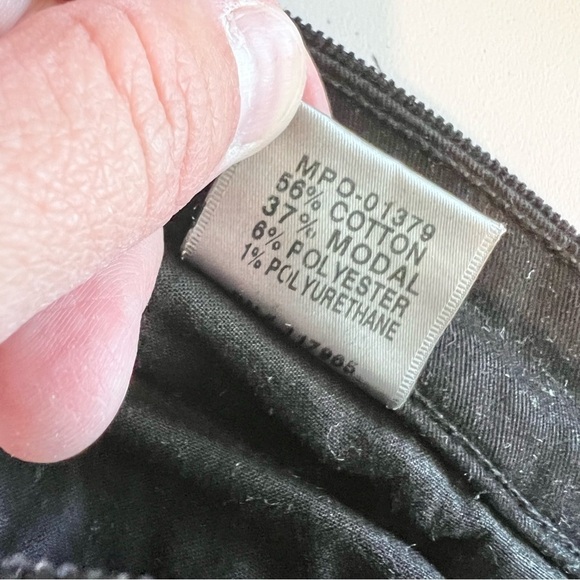 J BRAND Selena Corduroy Pants Black 29 Mid-Rise Cropped Bootcut Modal Blend - Picture 11 of 11